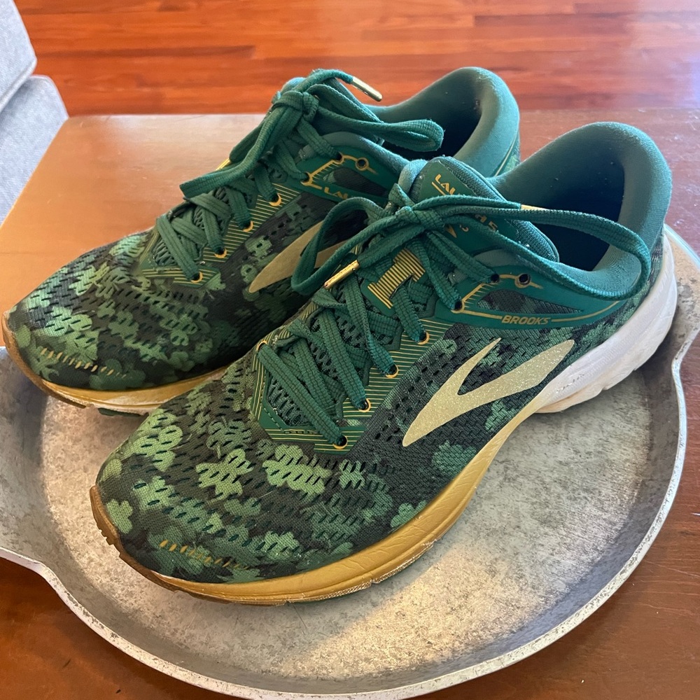 Brooks Launch 5 Shamrock Shoes